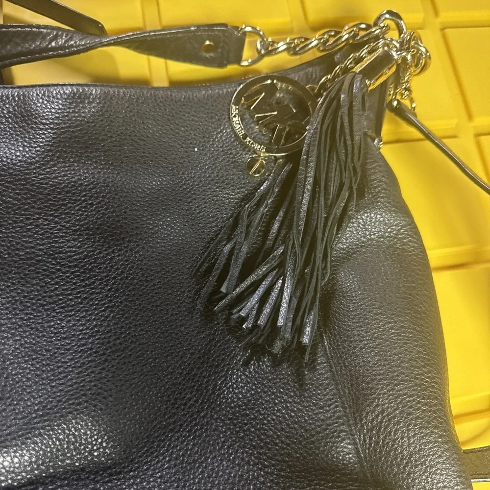 Michael Kors Signature Jet Set Large Chain Black Shoulder Bag Tote Rare Classic
